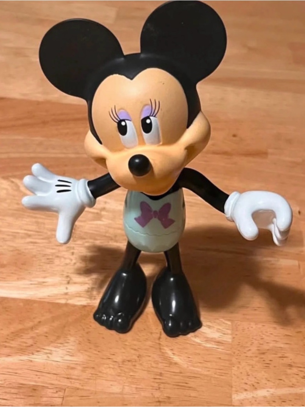 Disney Minnie Mouse Toy Figure
